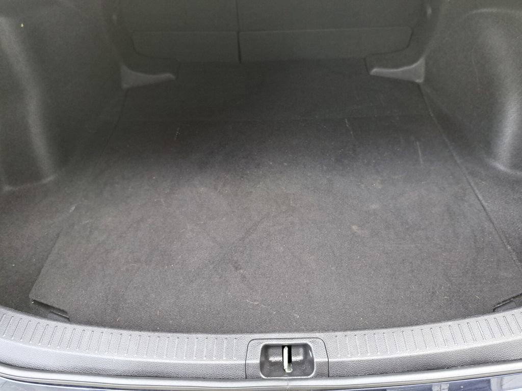 Used 2024 Toyota Corolla LE image 25