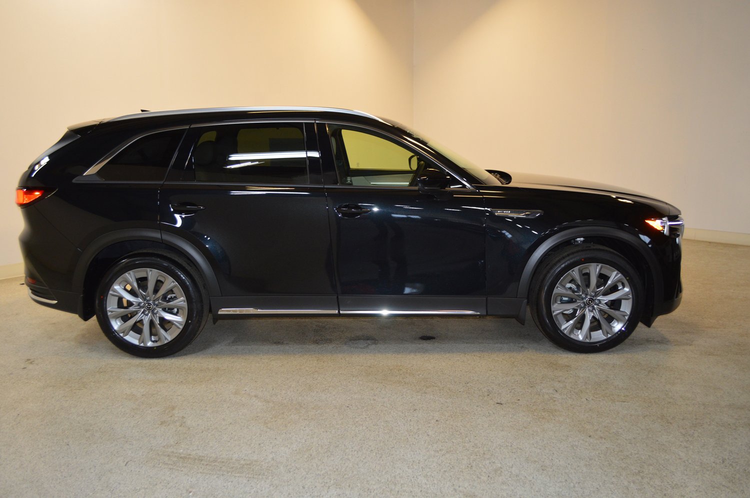 New 2026 MAZDA CX-90 3.3 Turbo w/ Premium Plus Pkg image 2