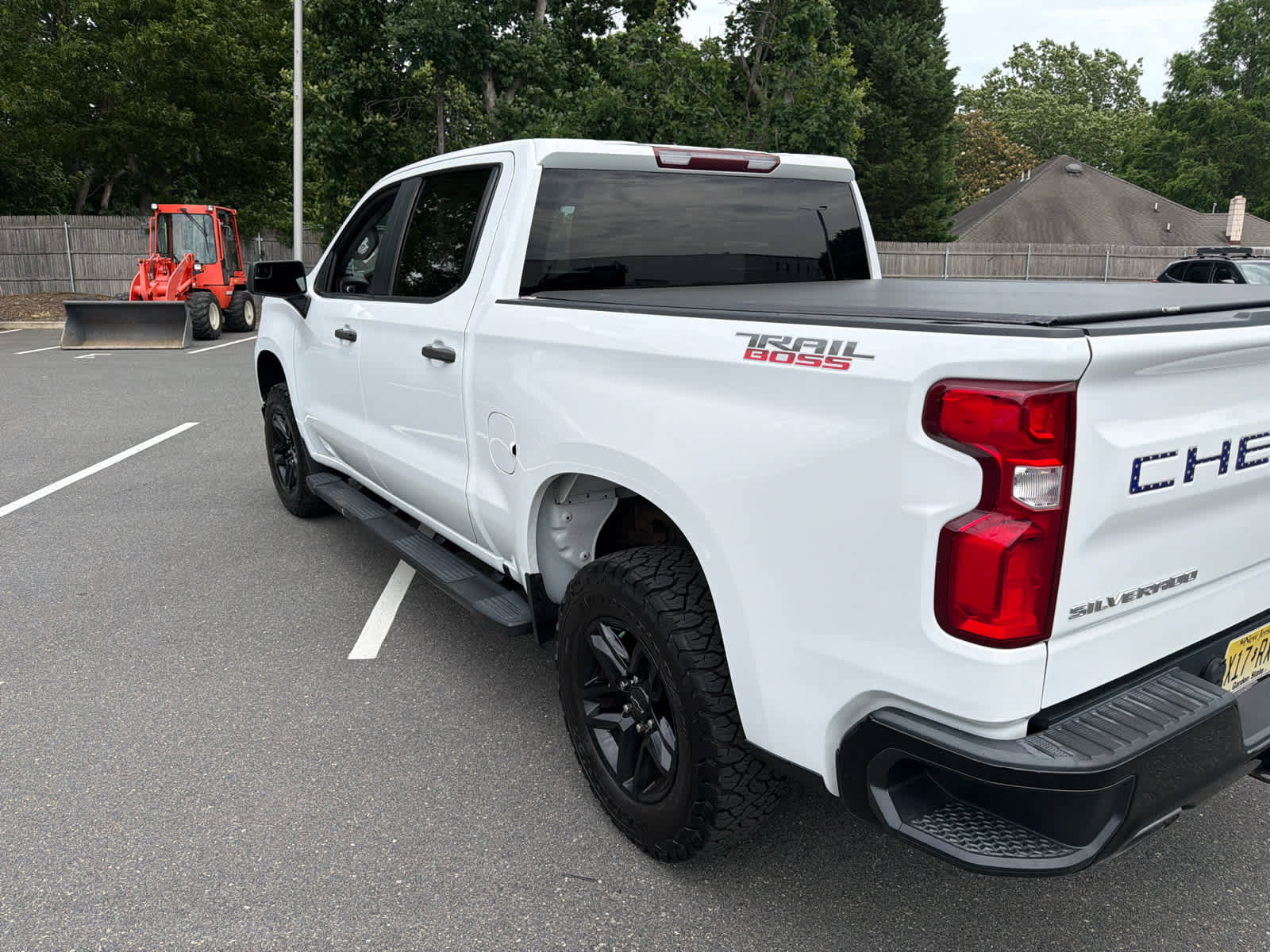 Used 2020 Chevrolet Silverado 1500 Custom Trail Boss w/ Custom Convenience Package AWD/4WD image 4