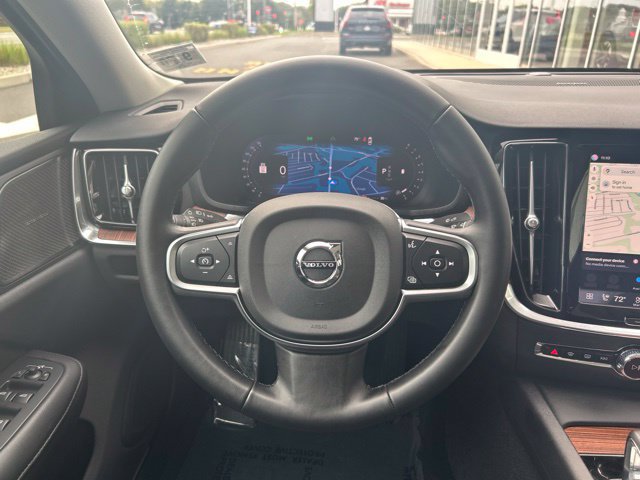 Used 2025 Volvo S60 B5 Plus AWD/4WD image 18