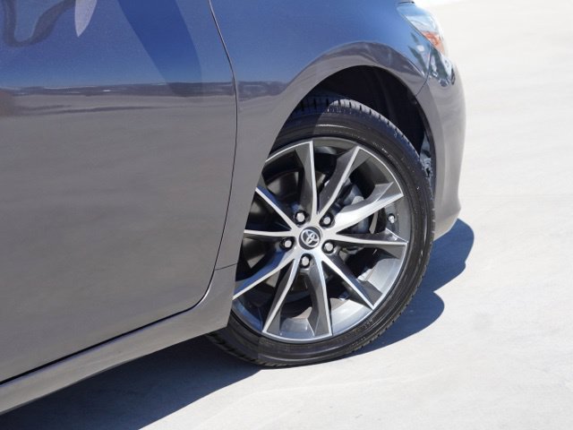 Used 2015 Toyota Camry XSE FWD image 8