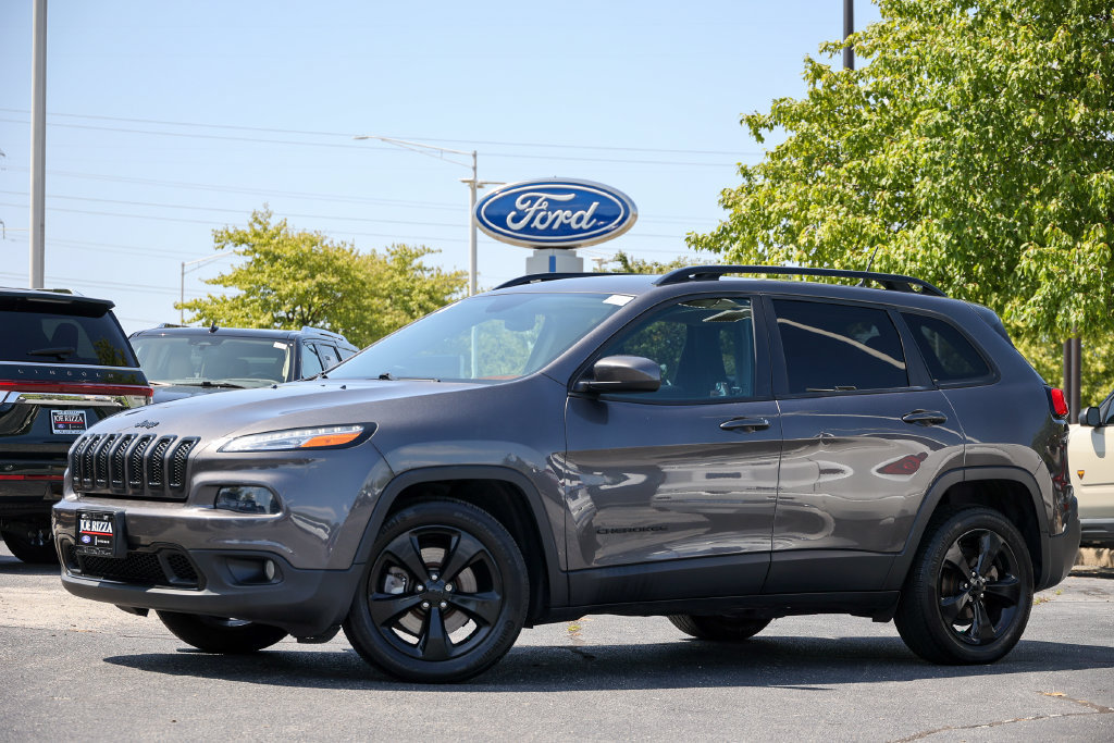 Used 2018 Jeep Cherokee Latitude w/ Altitude Package