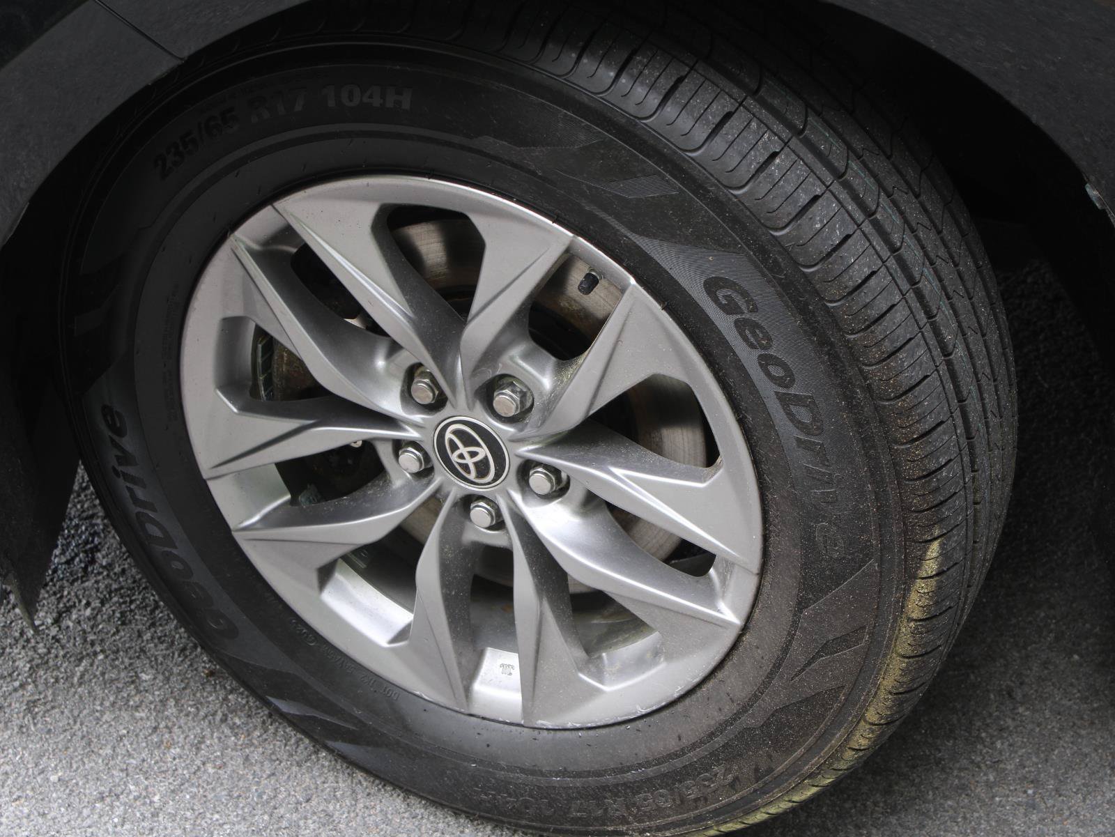 Used 2022 Toyota Sienna LE AWD/4WD image 19