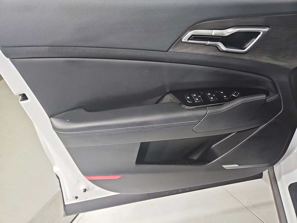 Used 2024 Kia Sportage X-Line w/ X-Line Premium Package image 11