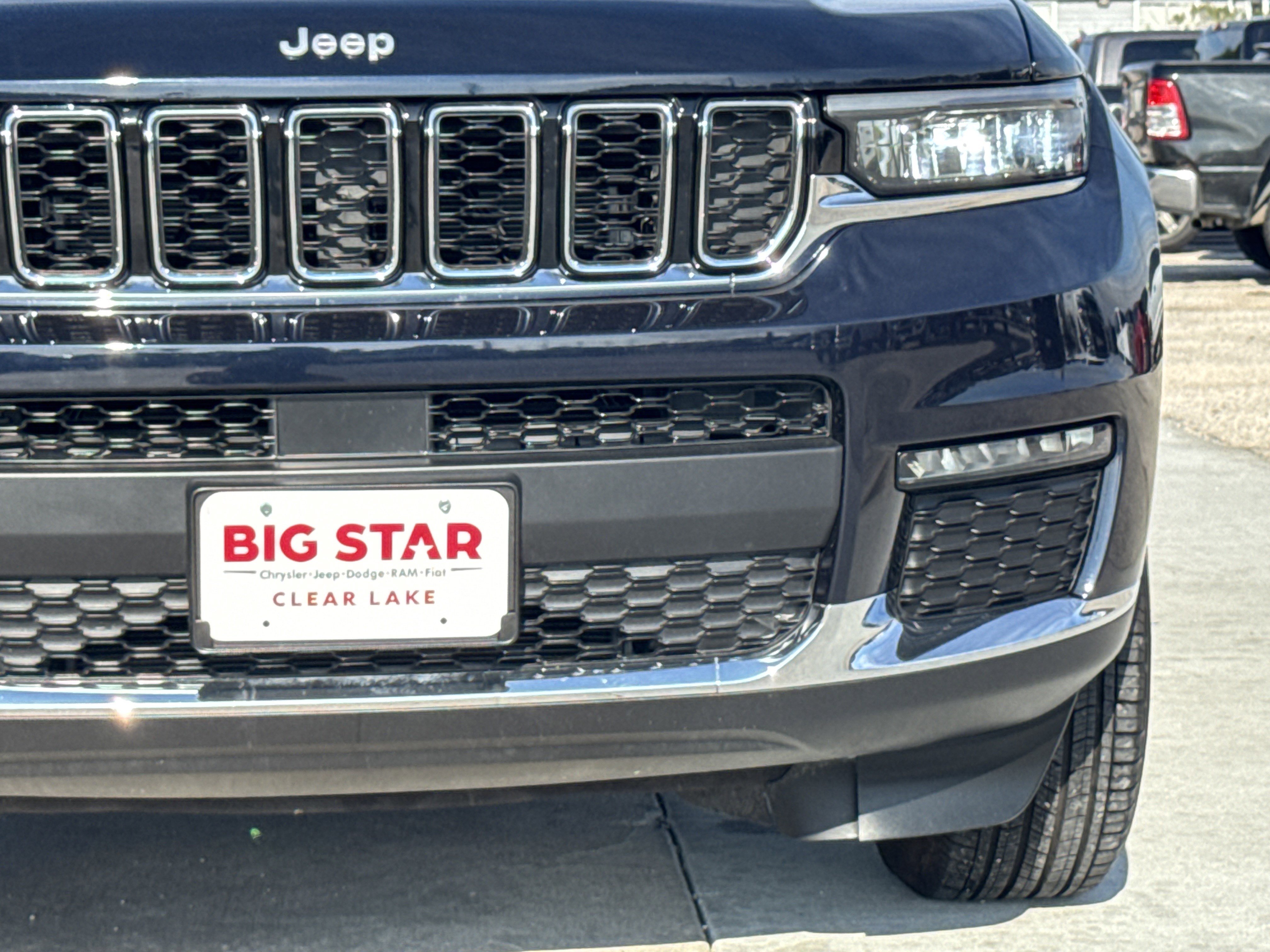 Used 2024 Jeep Grand Cherokee L Limited image 6