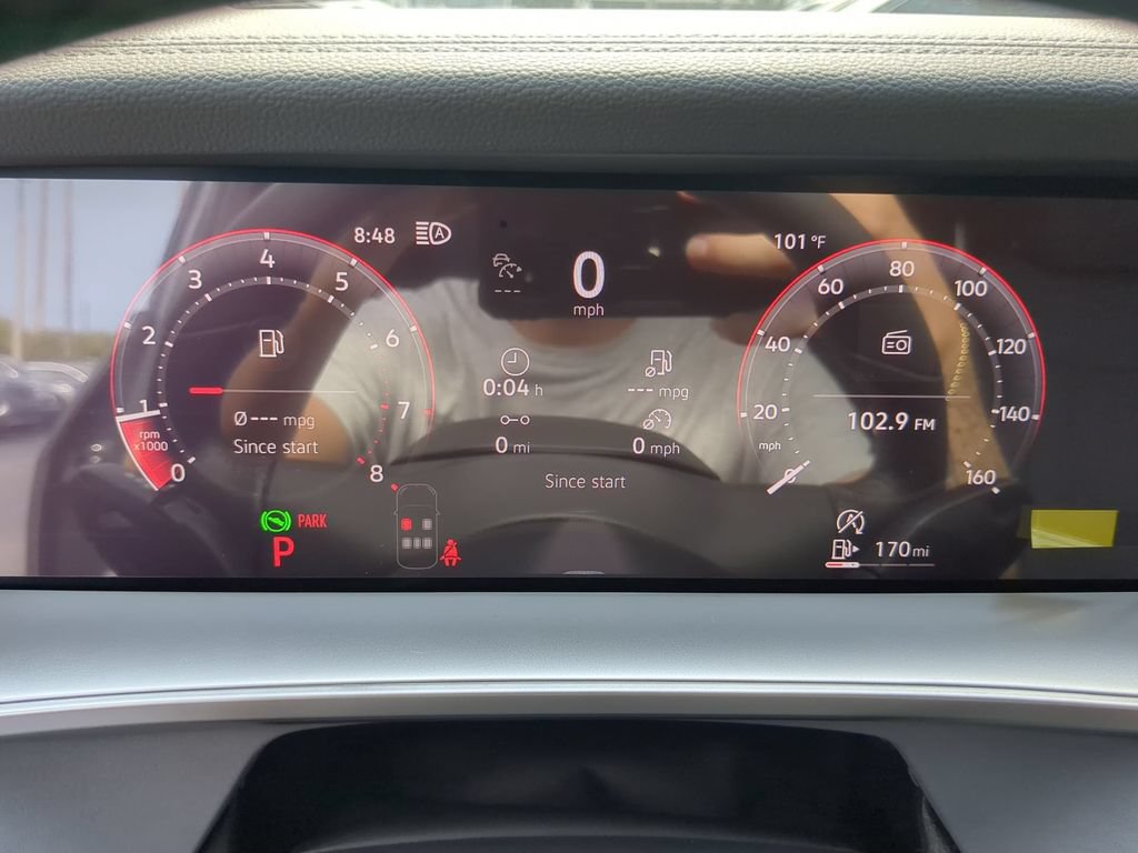 New 2026 Volkswagen Tiguan SE R-Line FWD image 32