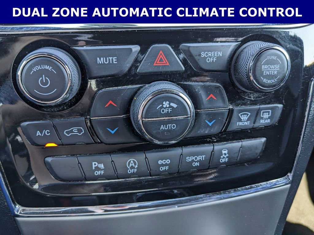 Used 2021 Jeep Grand Cherokee Laredo X image 14