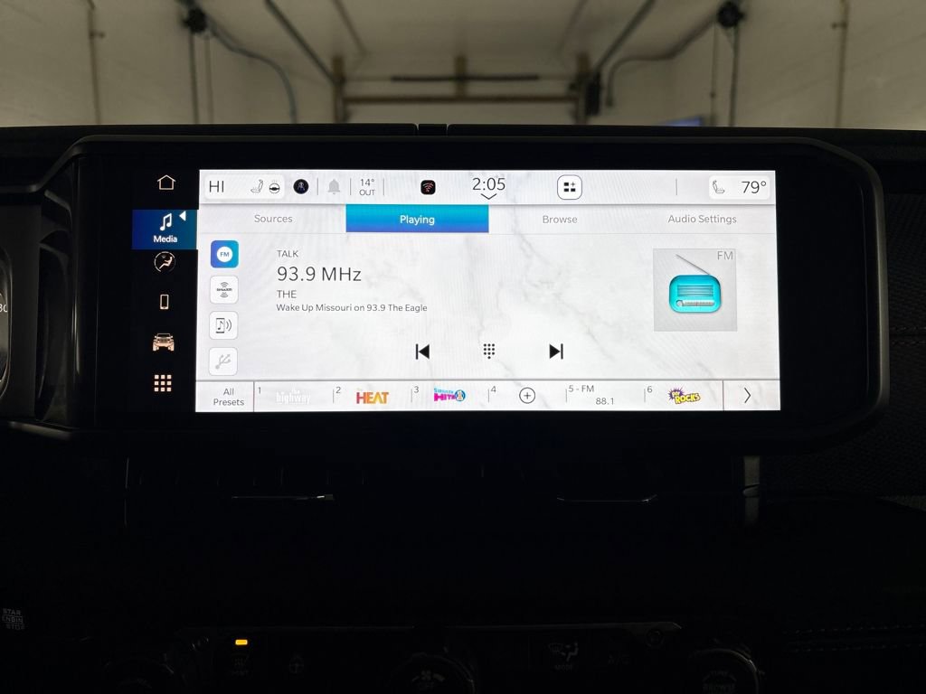 Used 2025 Jeep Gladiator Rubicon w/ Convenience Group image 24