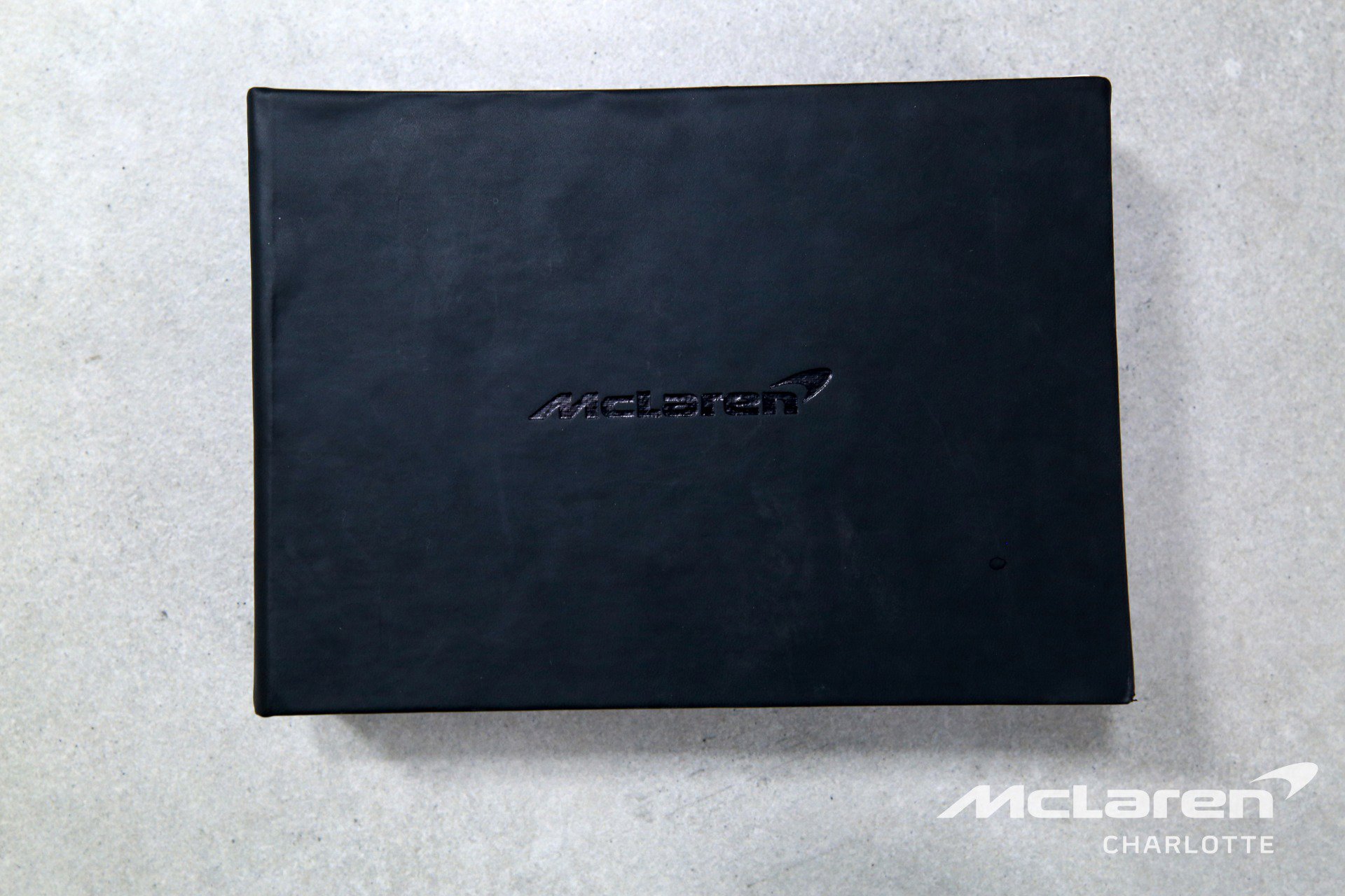 Used 2025 McLaren Artura Spider image 22