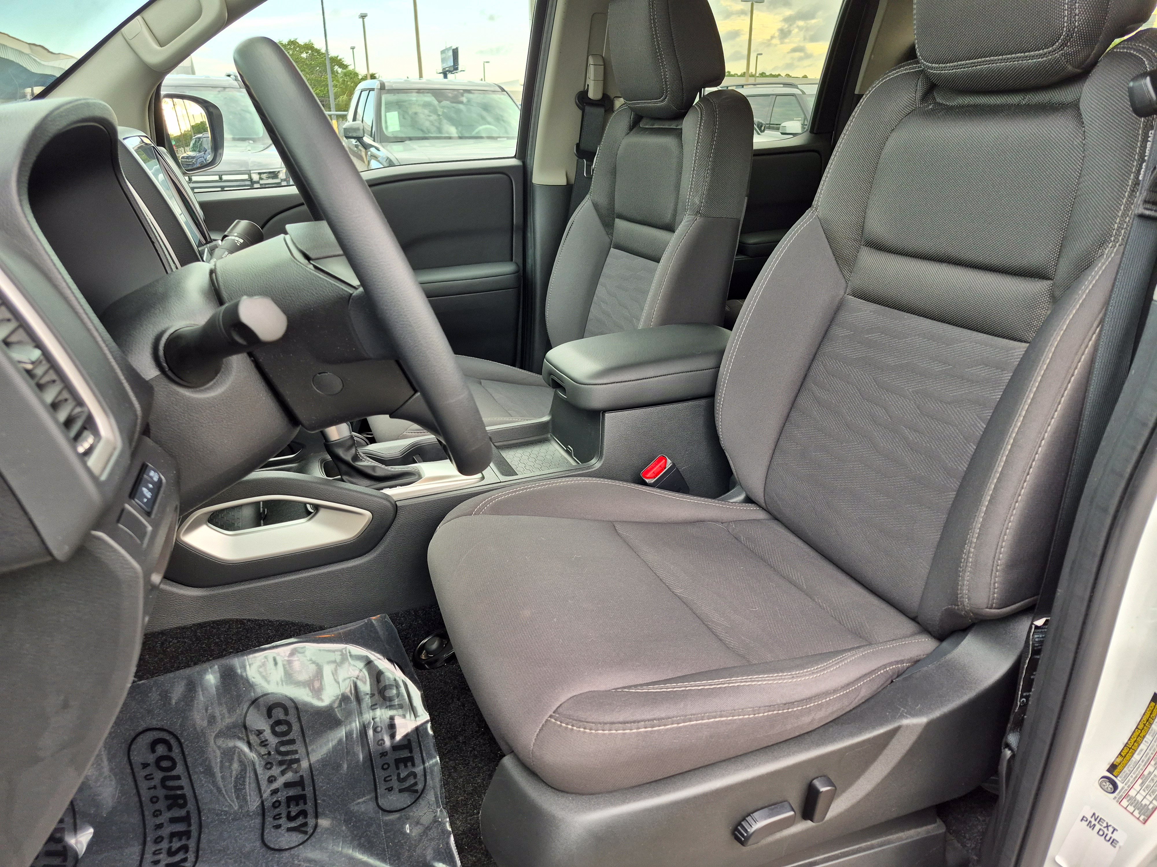 Certified 2024 Nissan Frontier SV RWD image 22