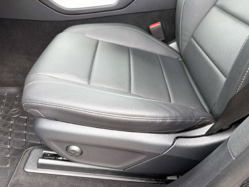 Used 2025 Mercedes-Benz GLE 350 4MATIC image 17