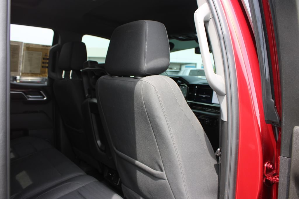 Used 2022 Chevrolet Silverado 1500 LT w/ Safety Package AWD/4WD image 34