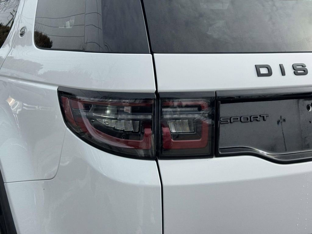 Used 2021 Land Rover Discovery Sport S image 11