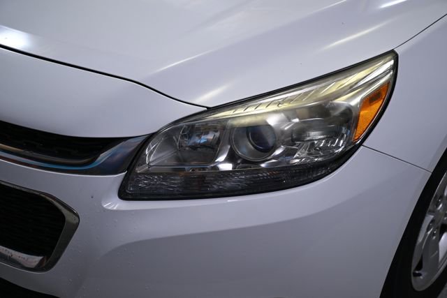Used 2016 Chevrolet Malibu LT image 13