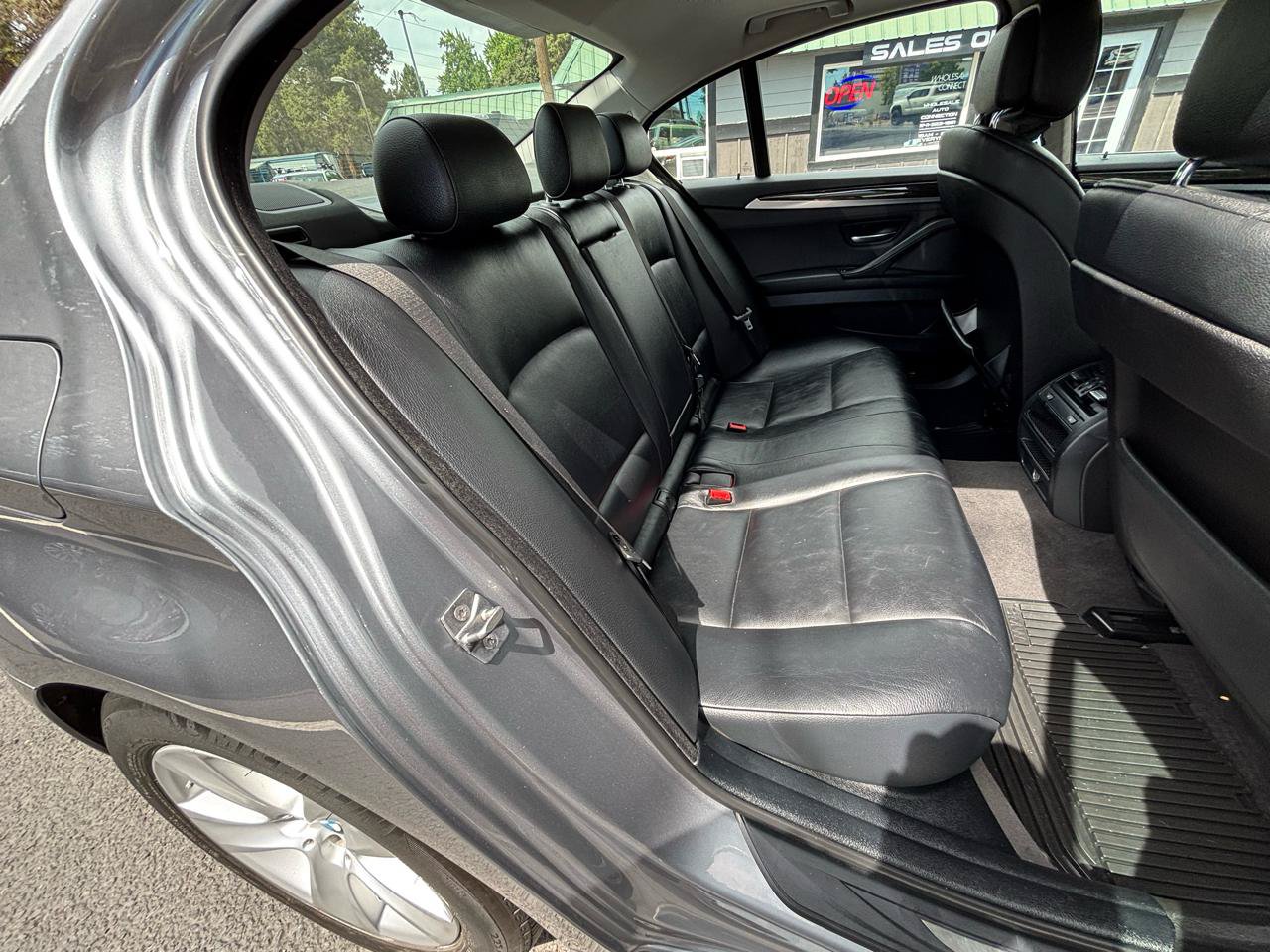 Used 2012 BMW 528i xDrive Sedan AWD/4WD image 10