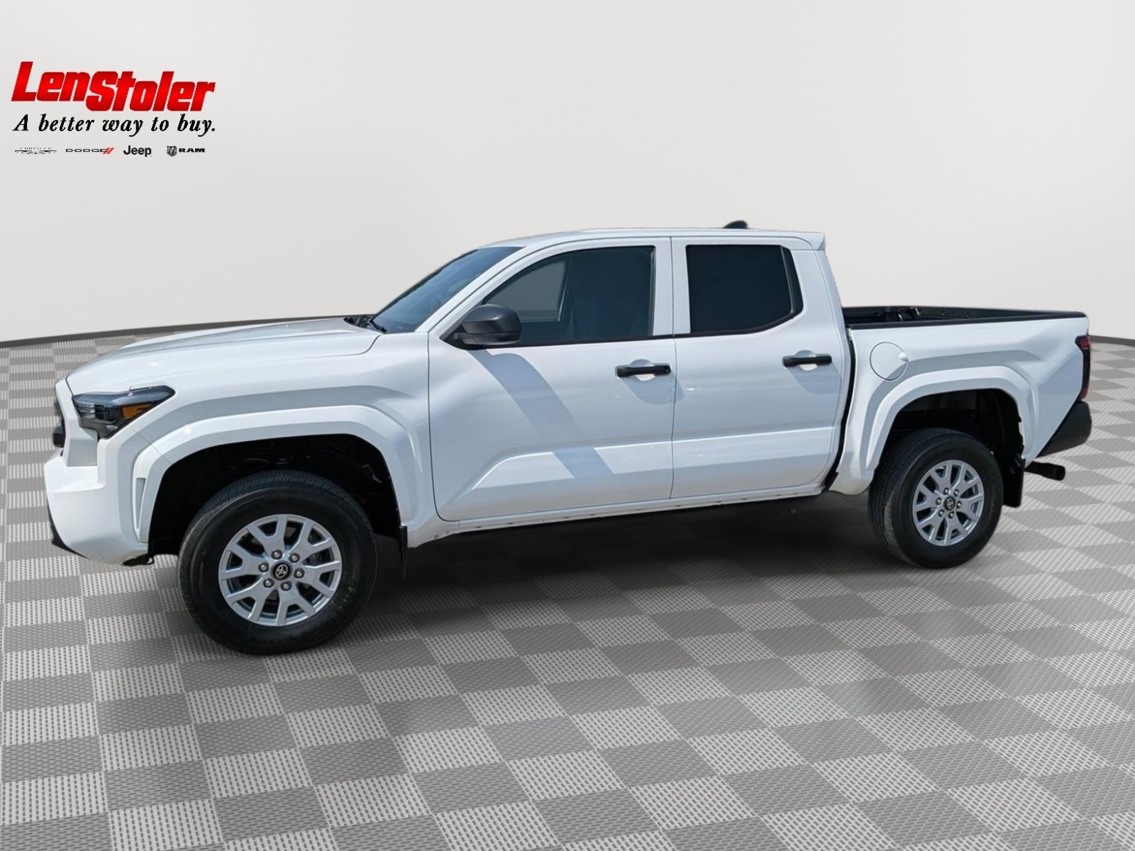 Used 2024 Toyota Tacoma SR AWD/4WD image 2
