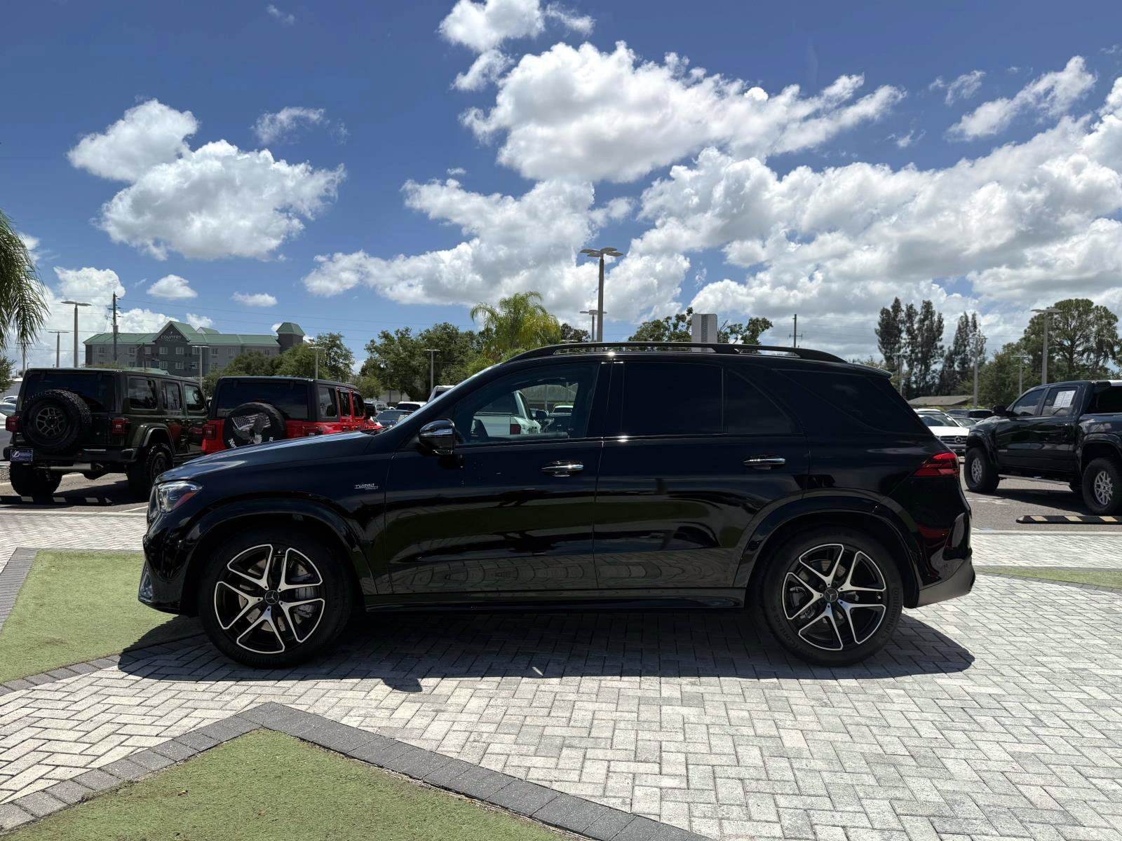 Certified 2026 Mercedes-Benz GLE 53 AMG 4MATIC image 3
