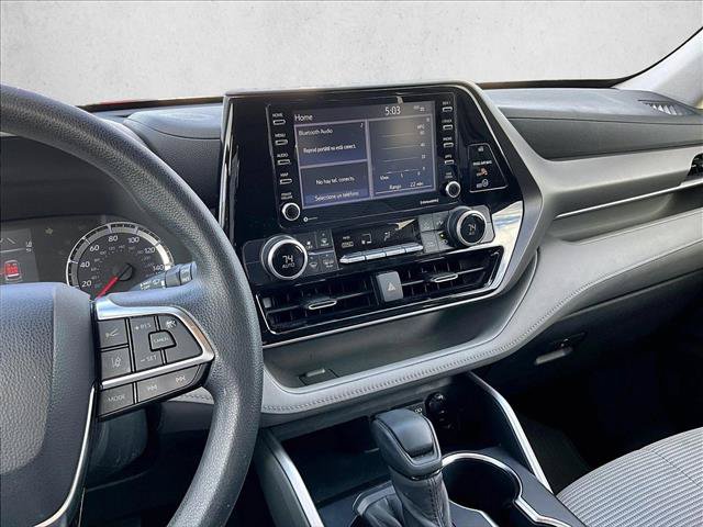Used 2020 Toyota Highlander L FWD image 8