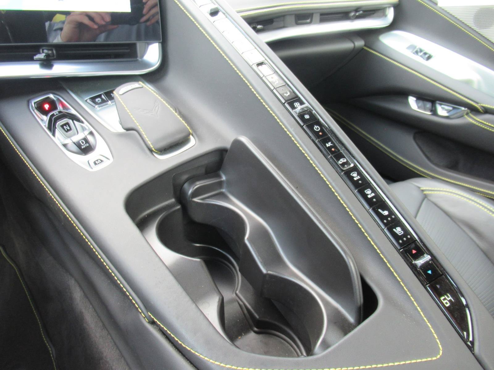 Used 2024 Chevrolet Corvette Stingray Premium Conv w/ Battery Protection Package RWD image 28