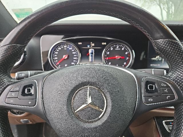 Certified 2017 Mercedes-Benz E 400 4MATIC Wagon image 7
