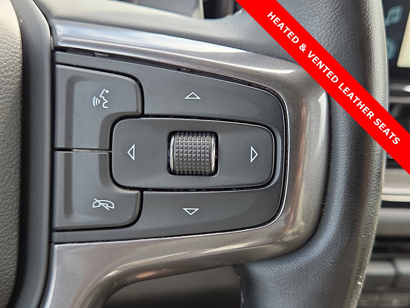 Used 2023 Chevrolet Silverado 1500 ZR2 w/ Technology Package AWD/4WD image 22
