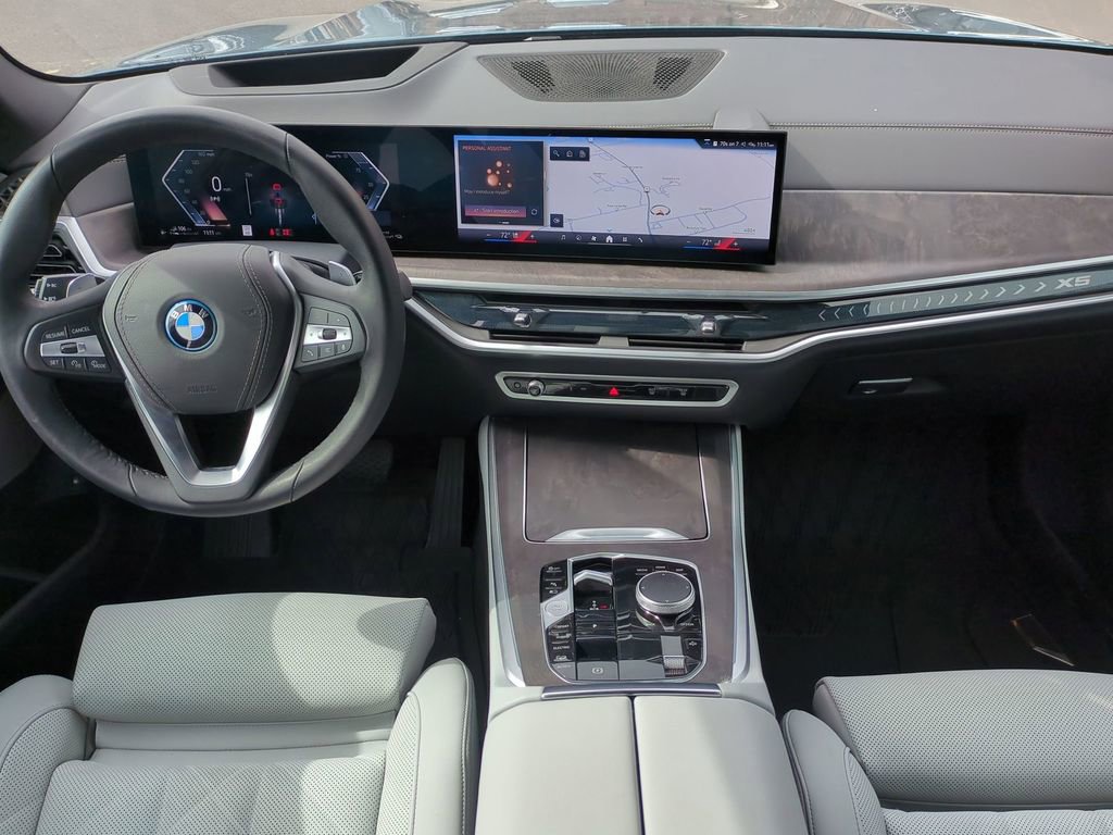 Used 2025 BMW X5 xDrive50e w/ Premium Package image 34