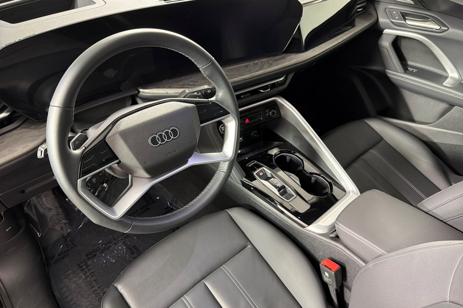 Used 2025 Audi Q5 Premium Plus w/ Premium Plus AWD/4WD image 9