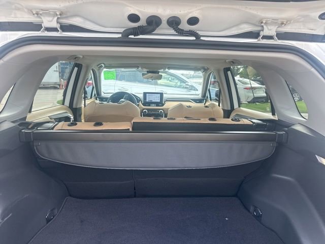 Used 2025 Toyota RAV4 XLE Premium image 6
