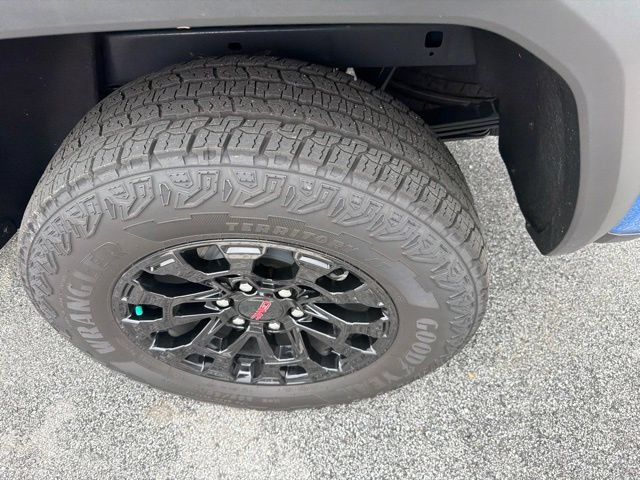 Used 2026 GMC Canyon Elevation RWD image 19