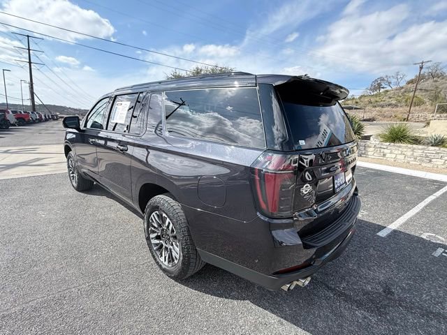 Certified 2025 Chevrolet Suburban Z71 image 17