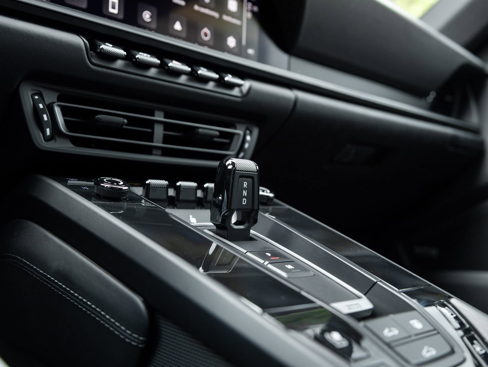 Certified 2023 Porsche 911 Carrera GTS RWD image 28