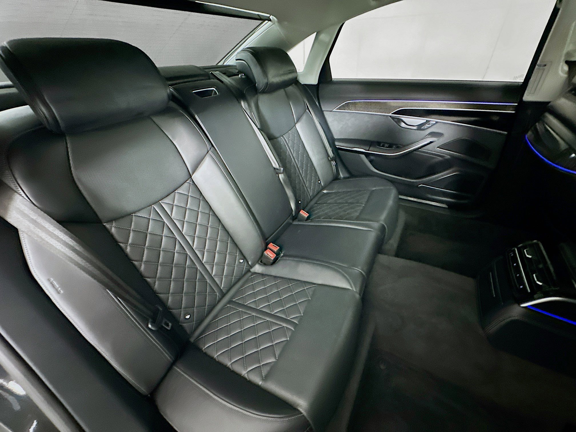 Used 2022 Audi S8 w/ S8 Executive Package image 29