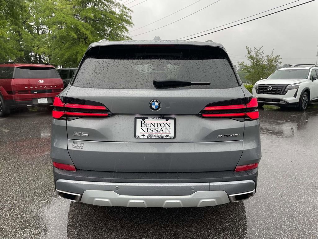 Used 2024 BMW X5 xDrive40i w/ Premium Package AWD/4WD image 4