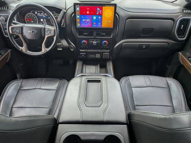 Used 2022 Chevrolet Silverado 1500 High Country w/ Technology Package AWD/4WD image 19