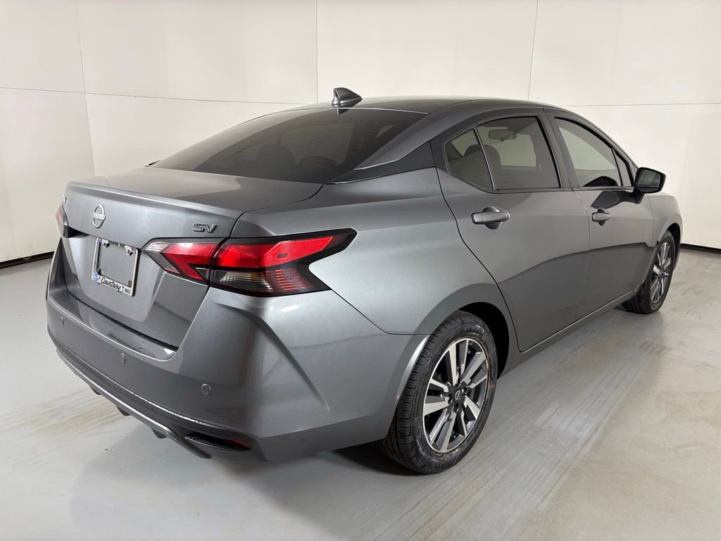 Used 2023 Nissan Versa SV image 8