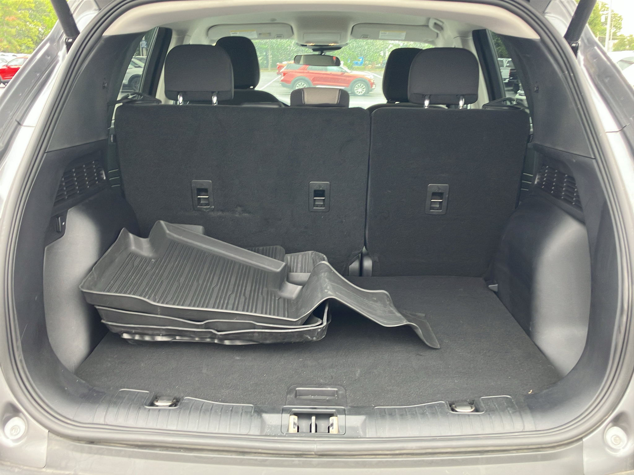 Used 2022 Ford Escape SE w/ SE Sport Appearance Package FWD image 29
