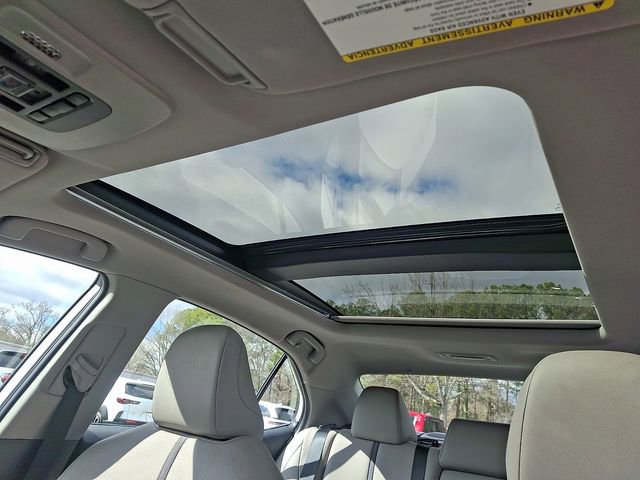 Used 2024 Toyota Camry XSE w/ Navigation Package image 17