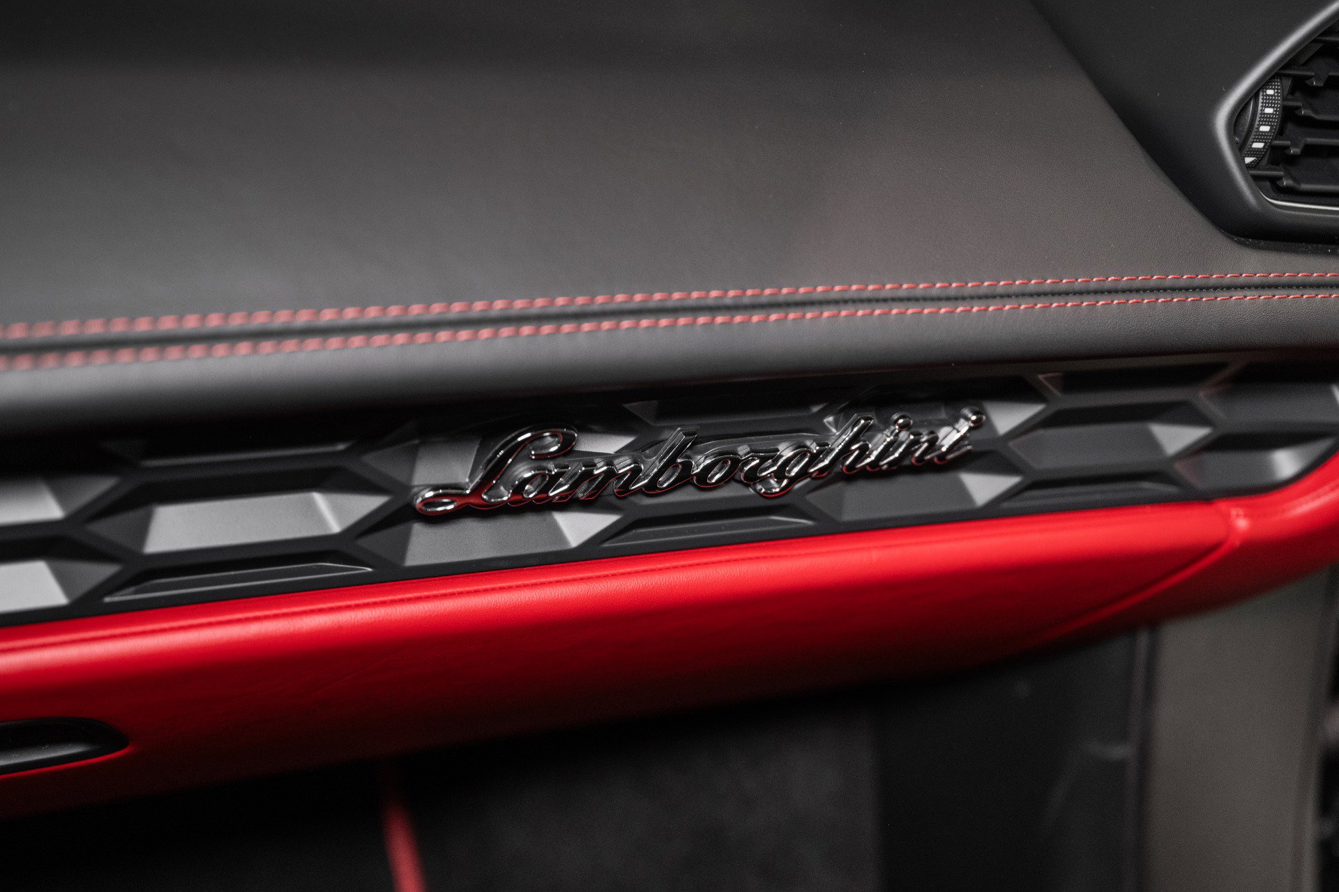 Used 2016 Lamborghini Huracan LP 610-4 image 45