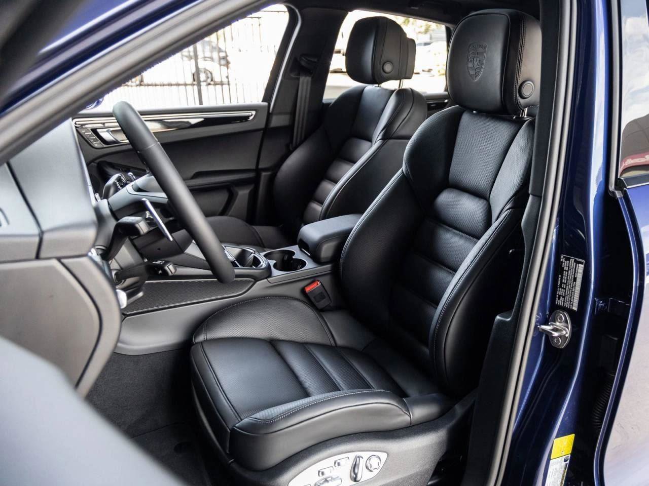 New 2026 Porsche Macan image 54