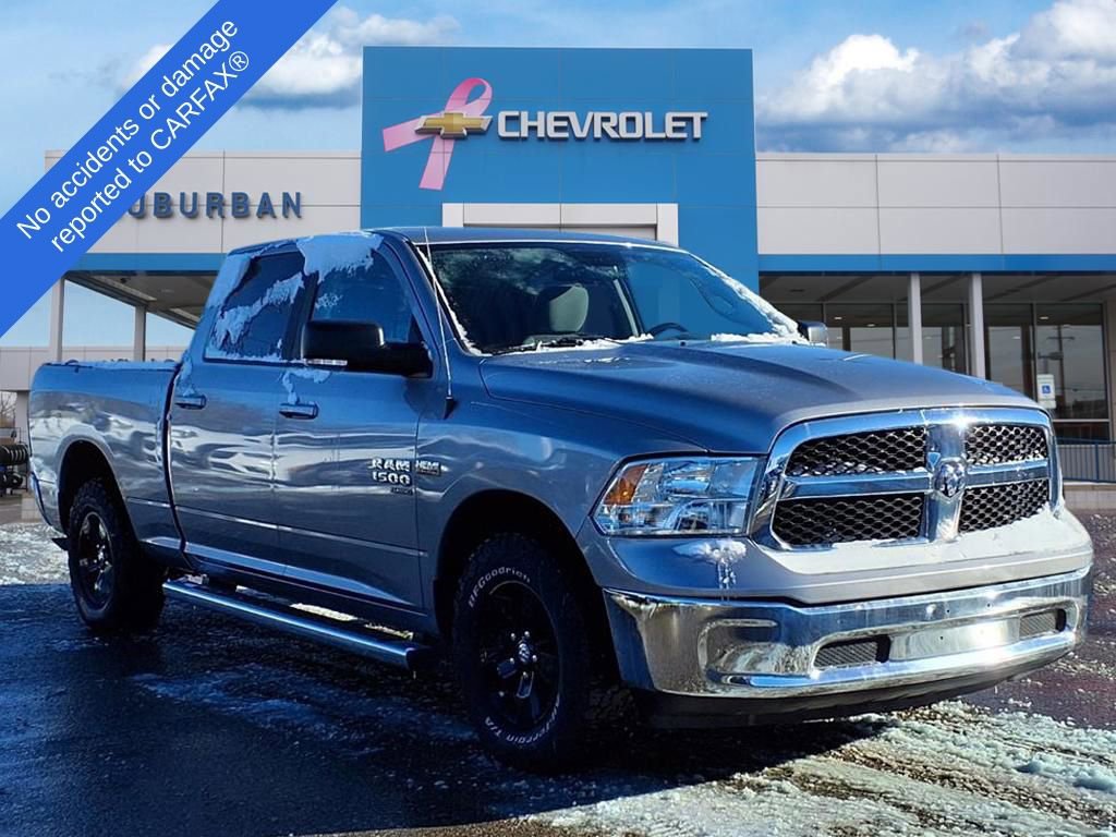 Used 2020 RAM 1500 Classic SLT w/ Luxury Group image 3