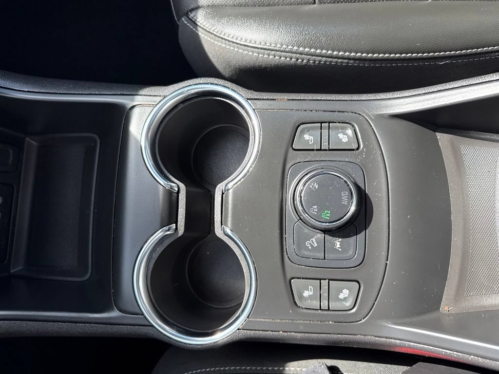 Certified 2024 GMC Terrain SLT w/ Elevation Edition AWD/4WD image 12