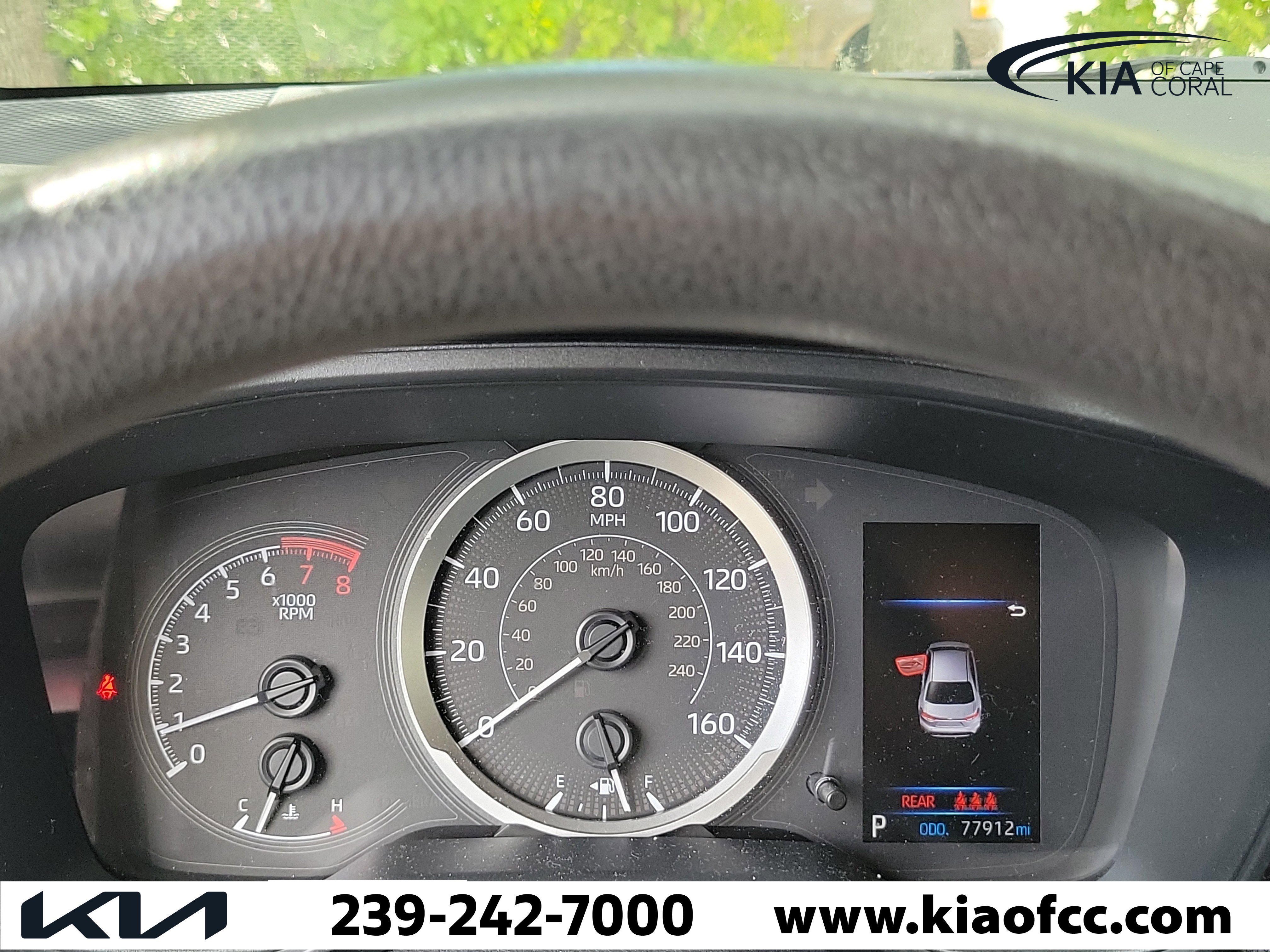 Used 2020 Toyota Corolla LE FWD image 17