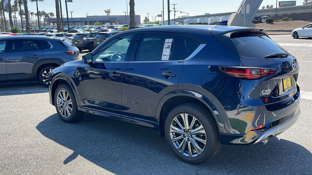 New 2025 MAZDA CX-5 Signature image 11