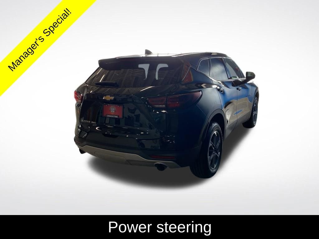 Used 2025 Chevrolet Blazer LT AWD/4WD image 17