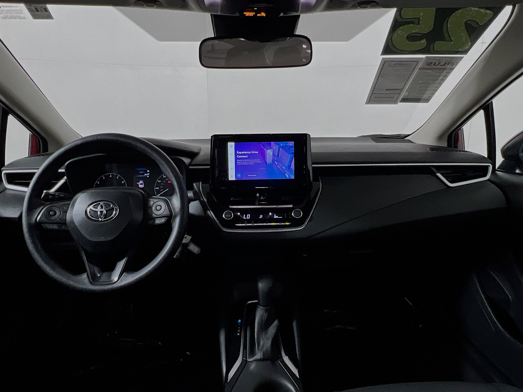Used 2025 Toyota Corolla LE FWD image 29