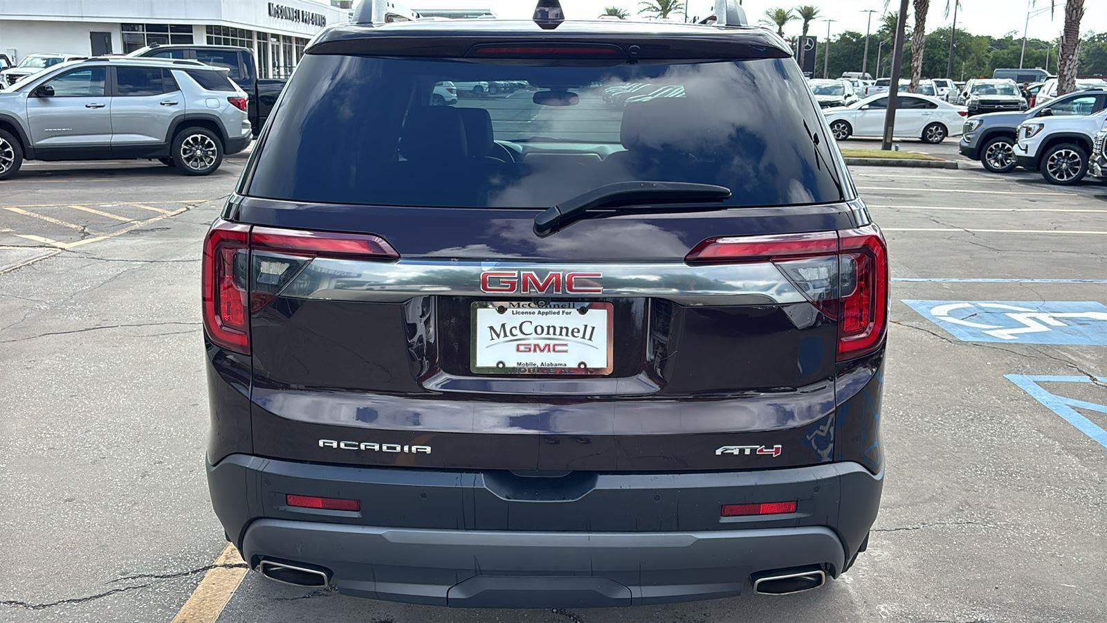 Used 2020 GMC Acadia AT4 w/ LPO, Roadside Safety Package AWD/4WD image 6