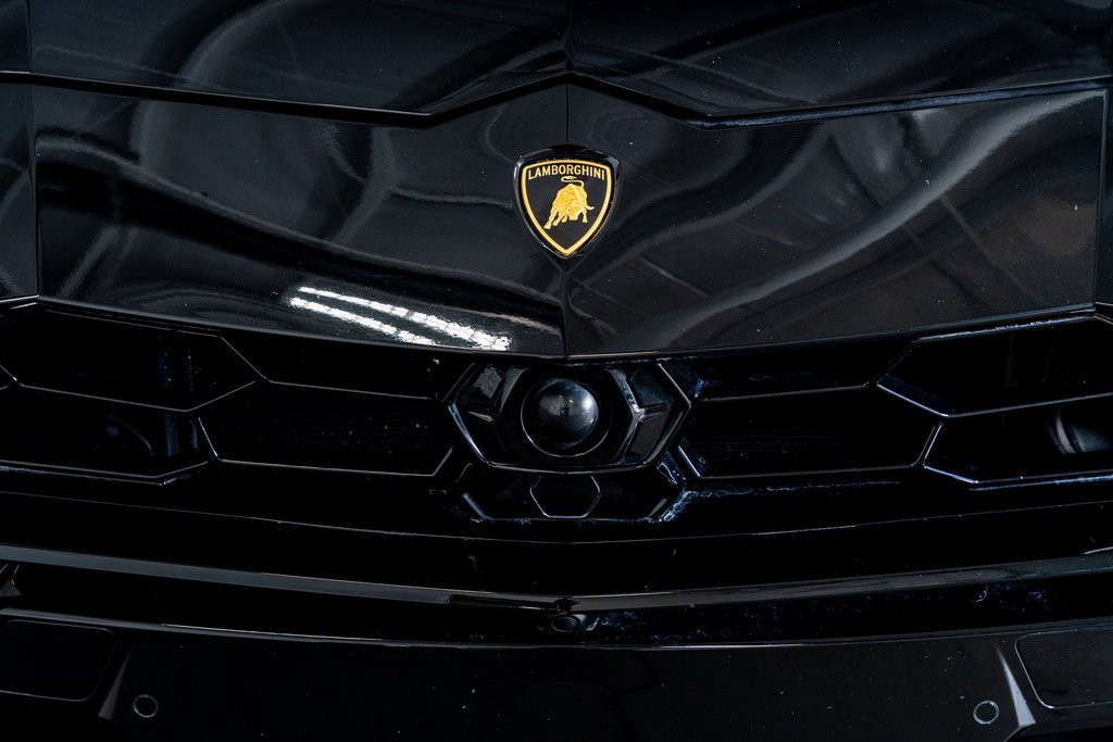 Used 2021 Lamborghini Urus image 16
