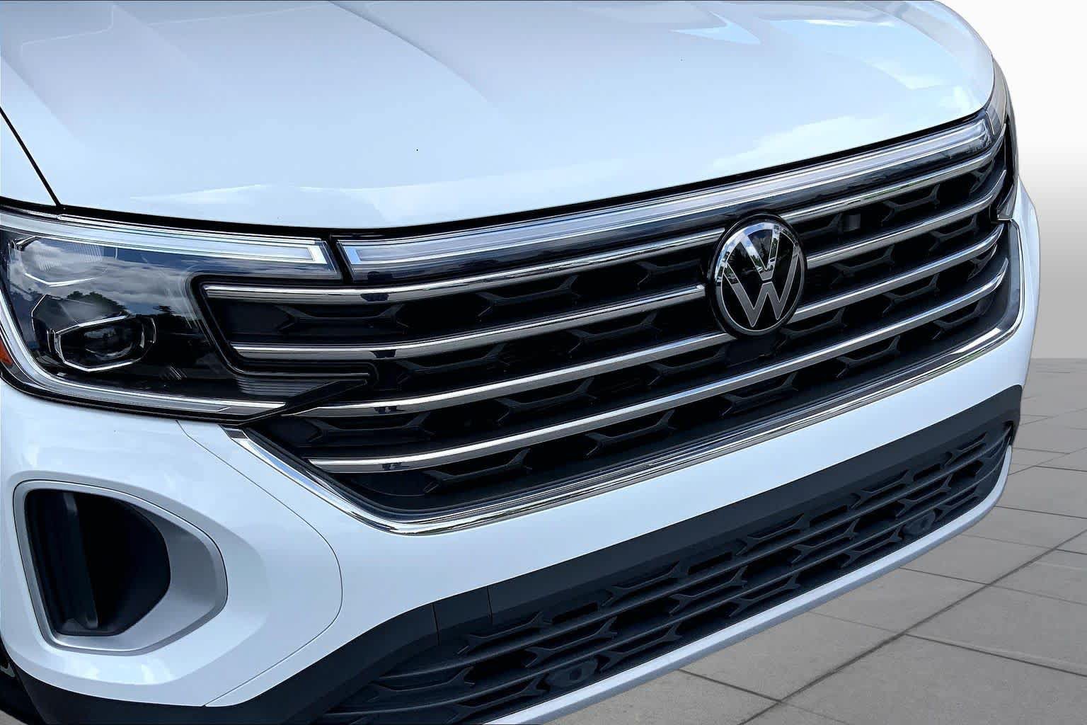 Used 2024 Volkswagen Atlas SE FWD image 30