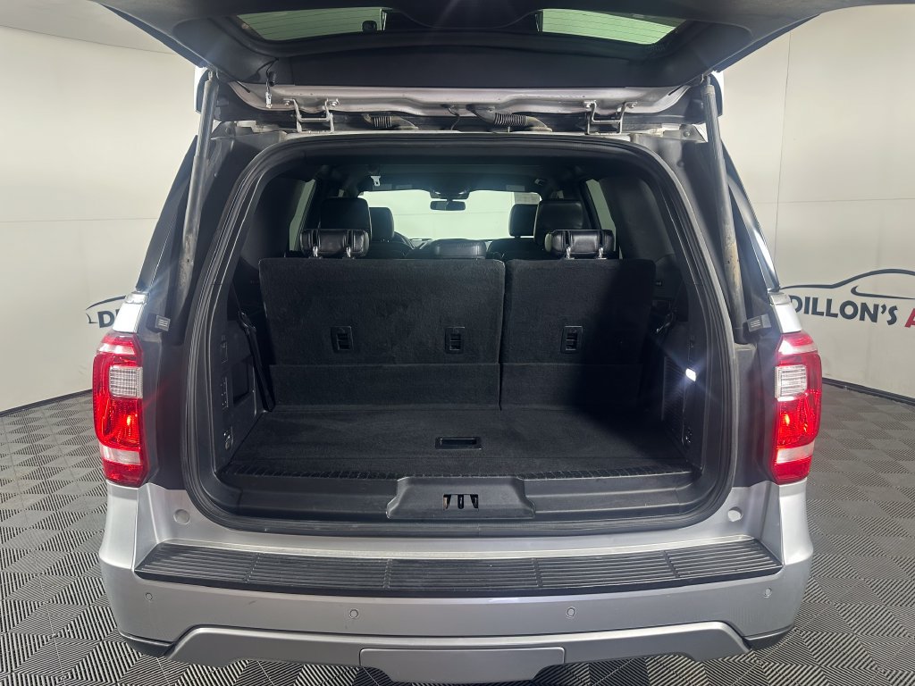 Used 2019 Ford Expedition XLT w/ Equipment Group 202A RWD image 6