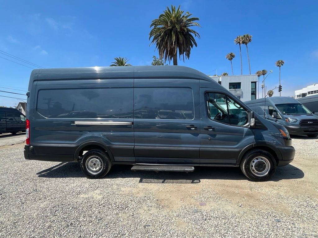 Used 2019 Ford Transit 250 148 High Roof Extended RWD image 3